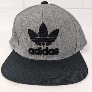 Adidas Originals Trefoil Snapback Grey/Black Logo Hat